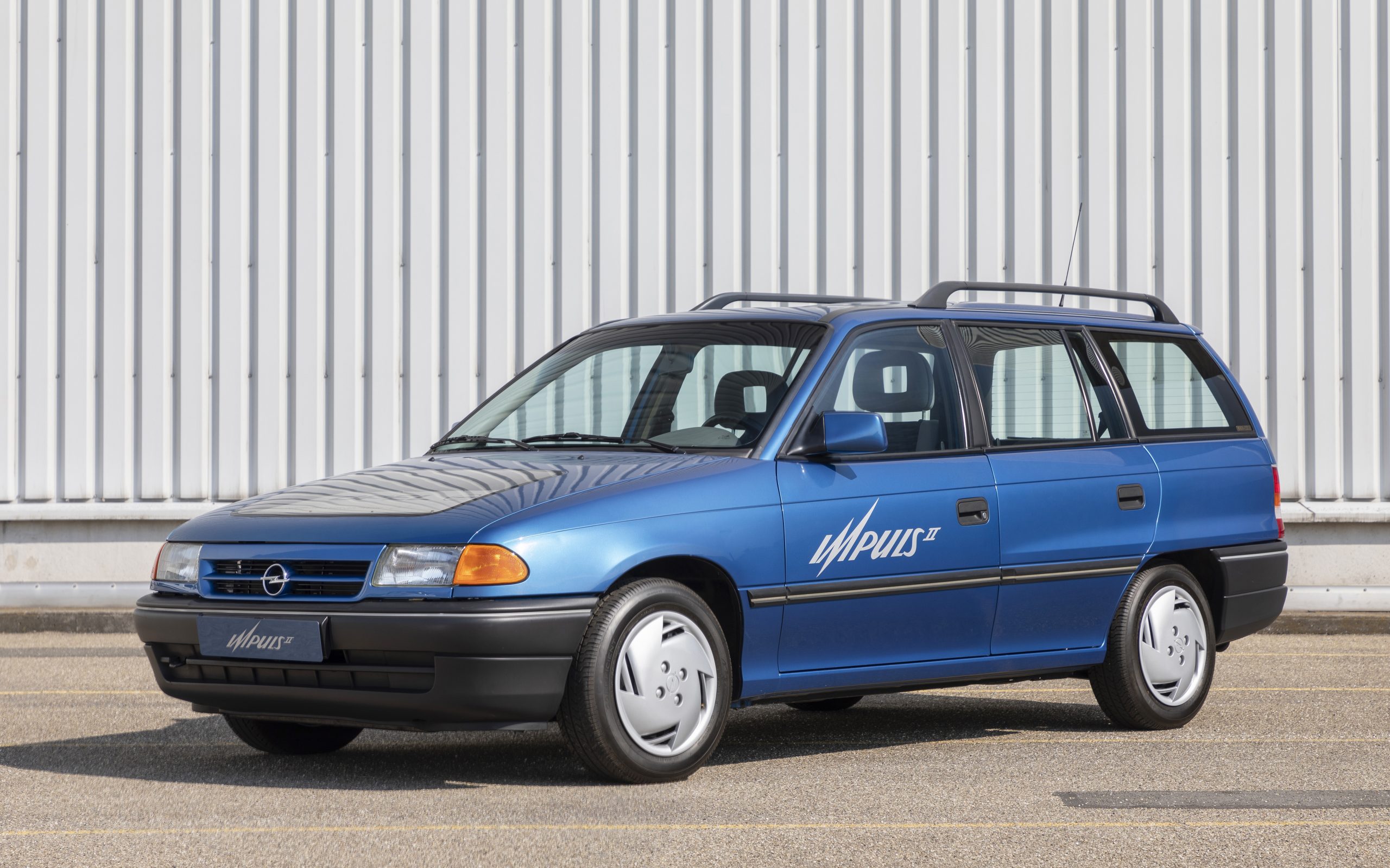 Cu au evoluat modelele electrice Opel în ultimii 50 de ani