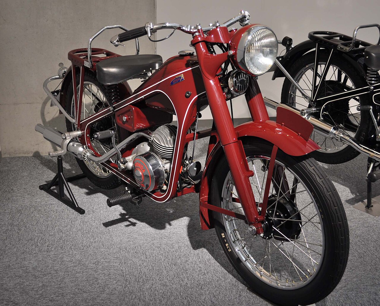 honda dream d-type prima motocicleta honda